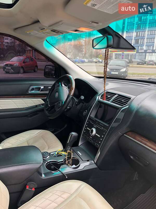 Позашляховик / Кросовер Ford Explorer 2017 в Черкасах фото 14 Позашляховик / Кросовер Ford Explorer 2017 в Черкасах