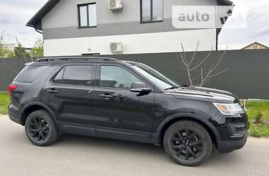 Позашляховик / Кросовер Ford Explorer 2018 в Софіївській Борщагівці