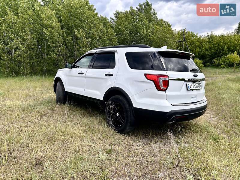 Внедорожник / Кроссовер Ford Explorer 2016 в Броварах