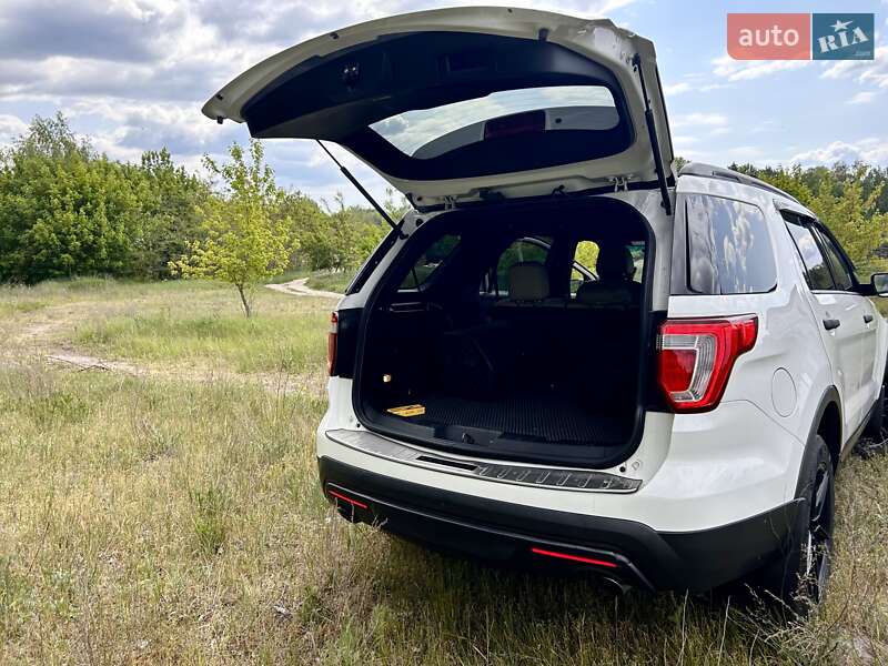 Внедорожник / Кроссовер Ford Explorer 2016 в Броварах