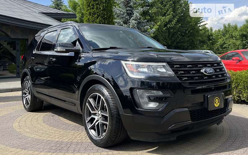 Позашляховик / Кросовер Ford Explorer 2017 в Львові