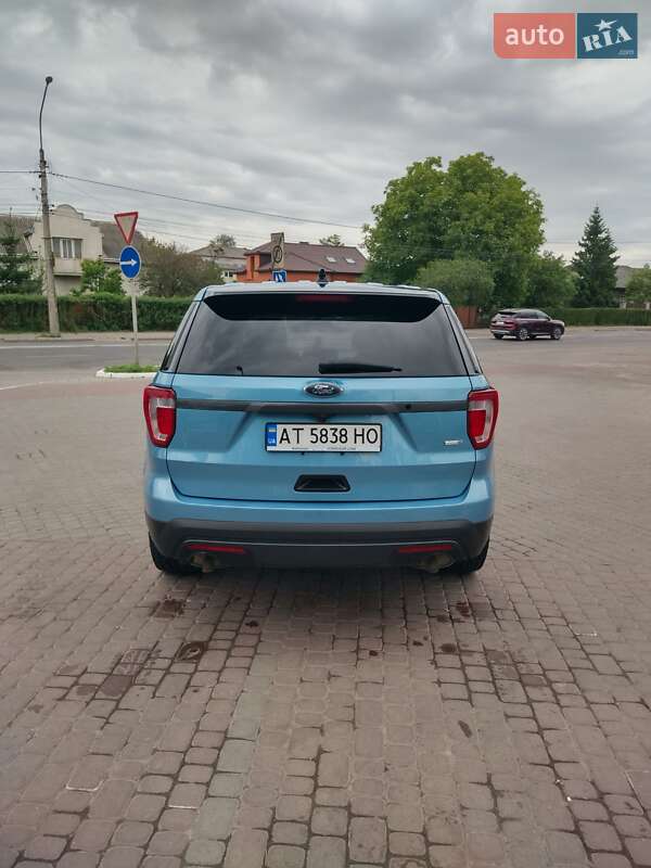 Позашляховик / Кросовер Ford Explorer 2017 в Івано-Франківську