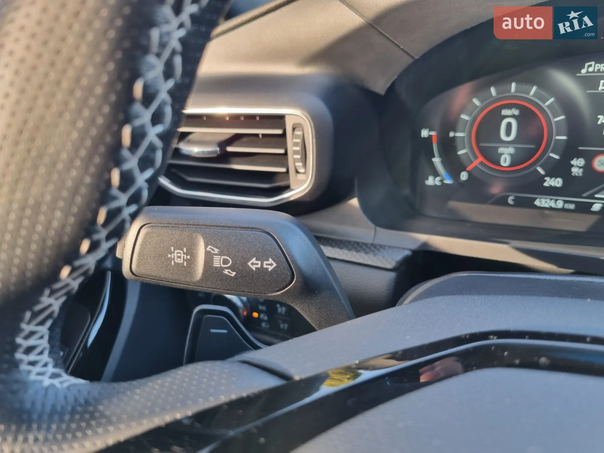 2021 Ford Explorer - мініатюра 21