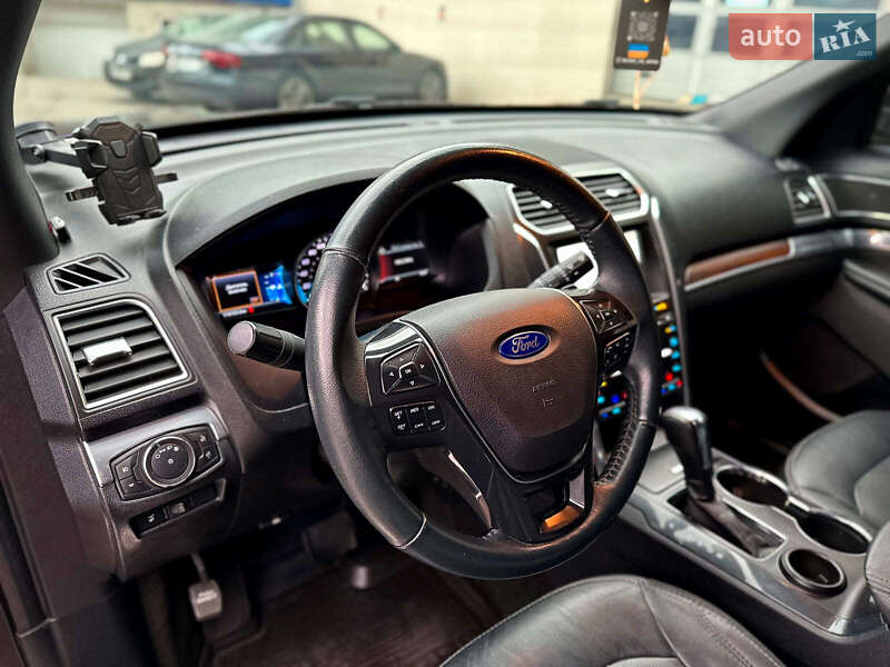 Внедорожник / Кроссовер Ford Explorer 2017 в Одессе