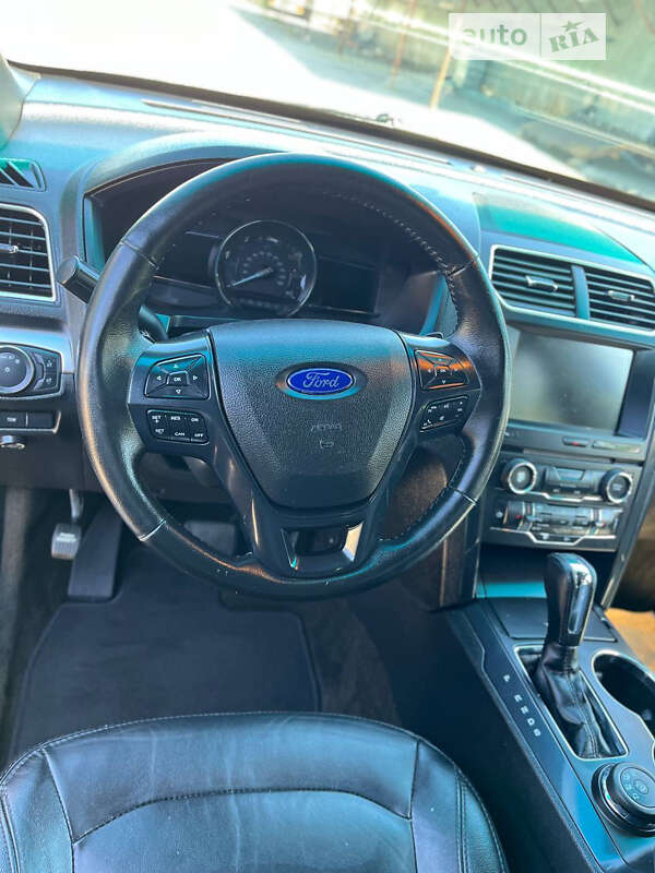 Внедорожник / Кроссовер Ford Explorer 2015 в Киеве