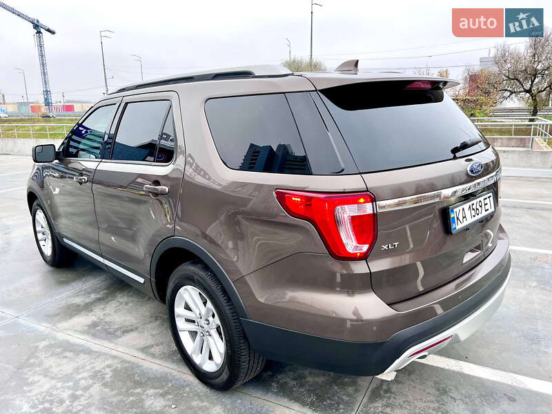 Позашляховик / Кросовер Ford Explorer 2015 в Києві