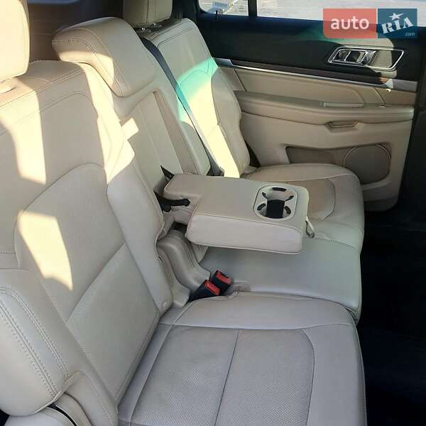 Внедорожник / Кроссовер Ford Explorer 2017 в Днепре
