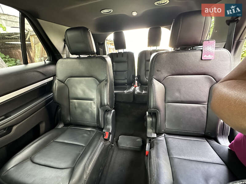 Позашляховик / Кросовер Ford Explorer 2016 в Львові фото 28 Позашляховик / Кросовер Ford Explorer 2016 в Львові