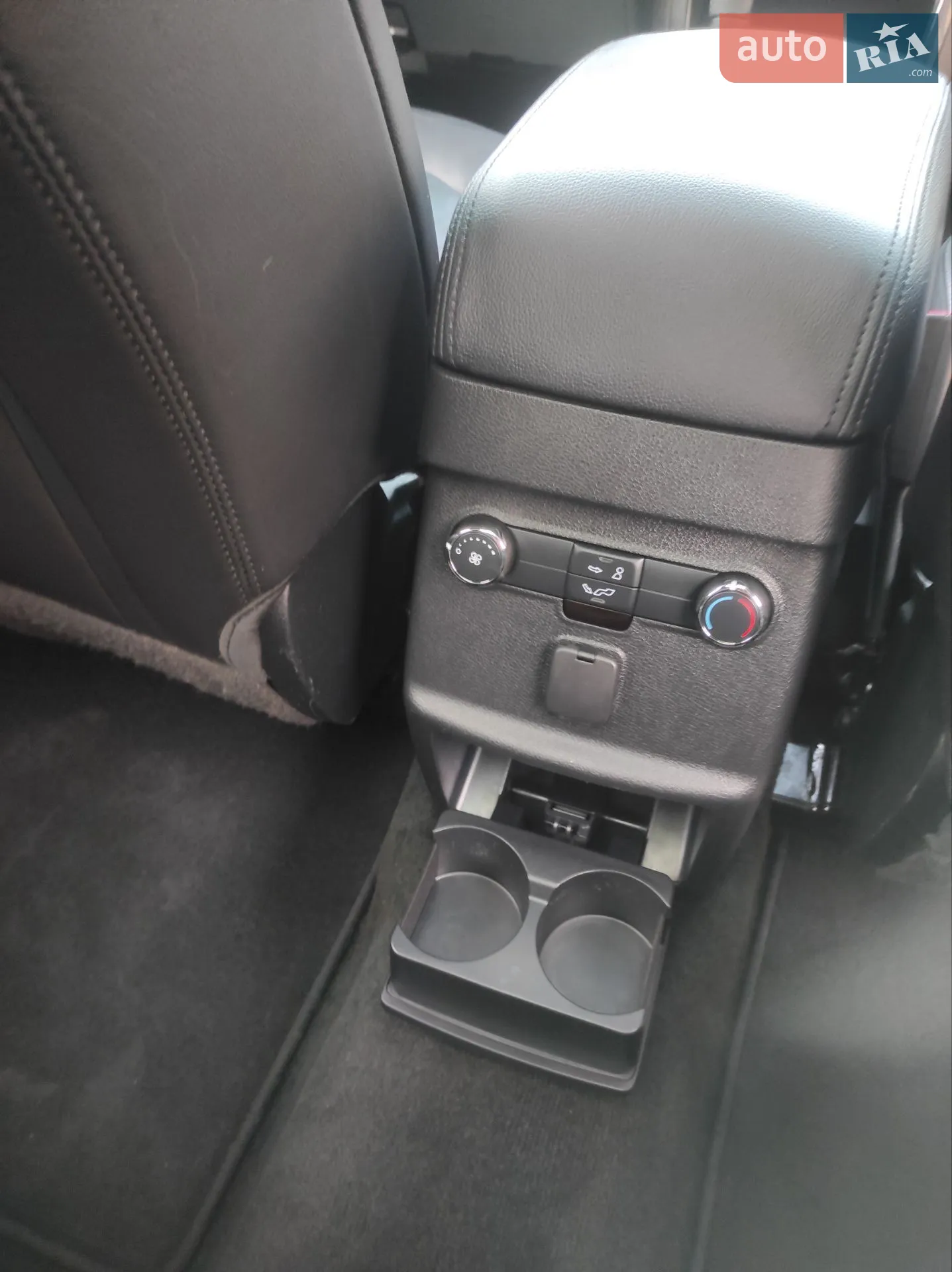 2017 Ford Explorer - мініатюра 23