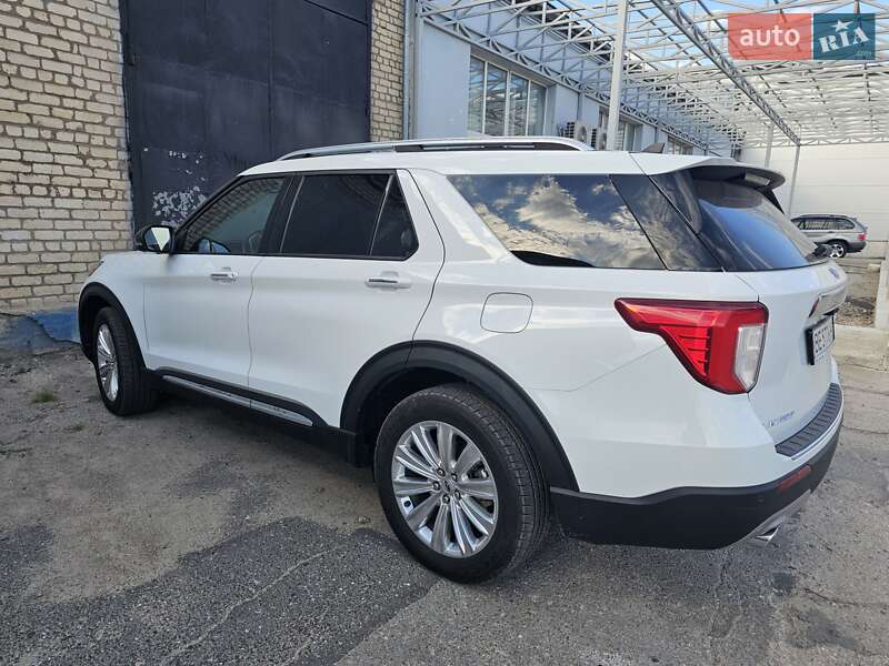 Позашляховик / Кросовер Ford Explorer 2021 в Миколаєві