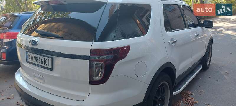Внедорожник / Кроссовер Ford Explorer 2013 в Первомайске