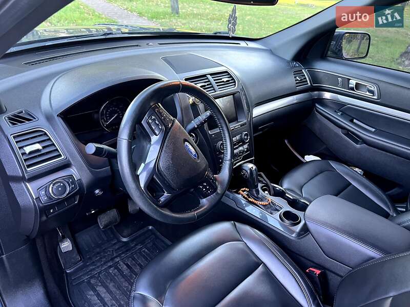 Позашляховик / Кросовер Ford Explorer 2018 в Києві фото 12 Позашляховик / Кросовер Ford Explorer 2018 в Києві