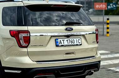 Позашляховик / Кросовер Ford Explorer 2017 в Івано-Франківську