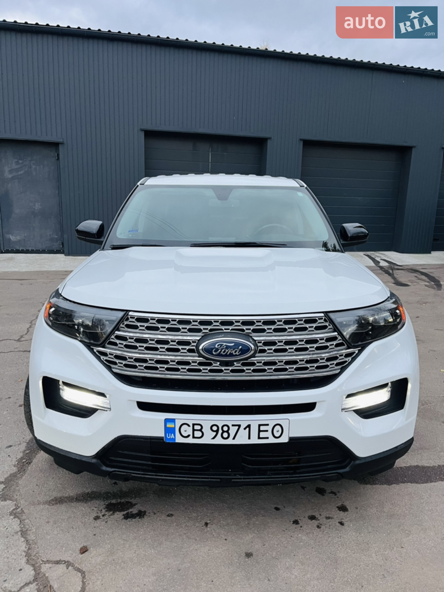 2020 Ford Explorer - мініатюра 3