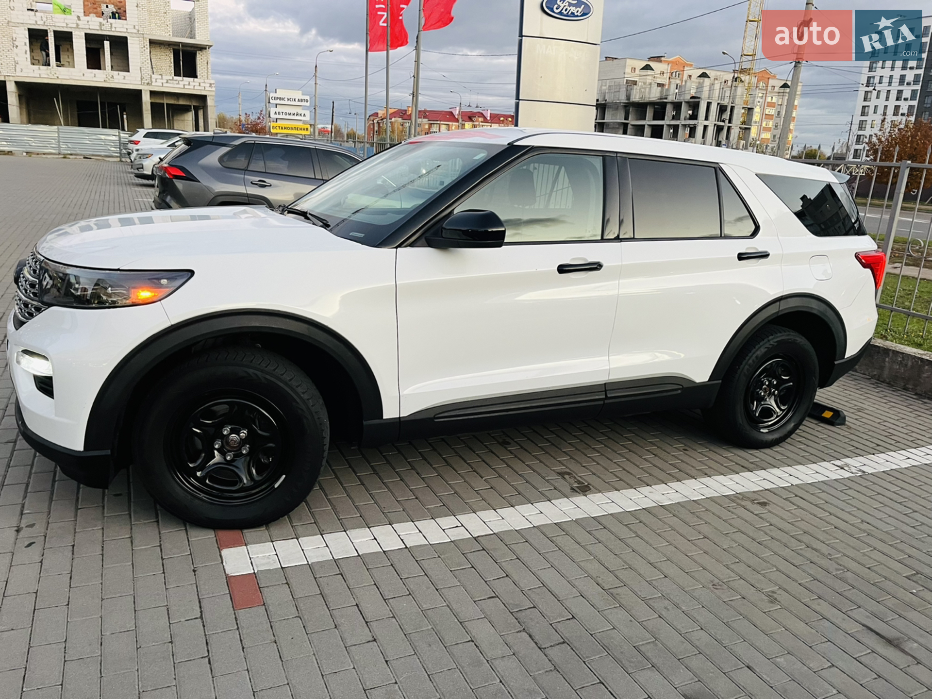 2020 Ford Explorer - мініатюра 6