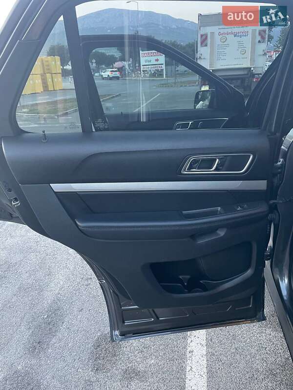 Внедорожник / Кроссовер Ford Explorer 2017 в Львове