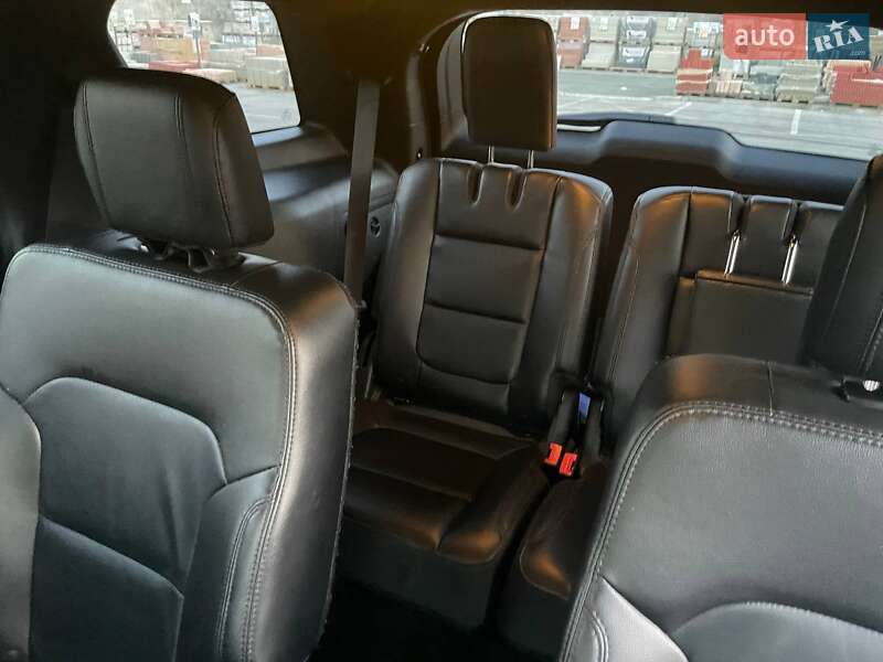 Внедорожник / Кроссовер Ford Explorer 2017 в Львове