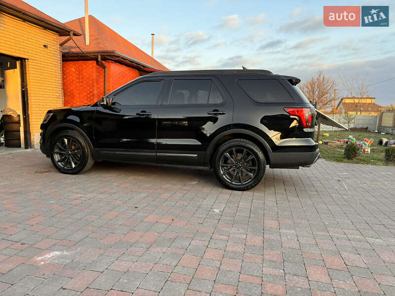 Внедорожник / Кроссовер Ford Explorer 2016 в Измаиле