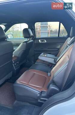 Позашляховик / Кросовер Ford Explorer 2017 в Києві