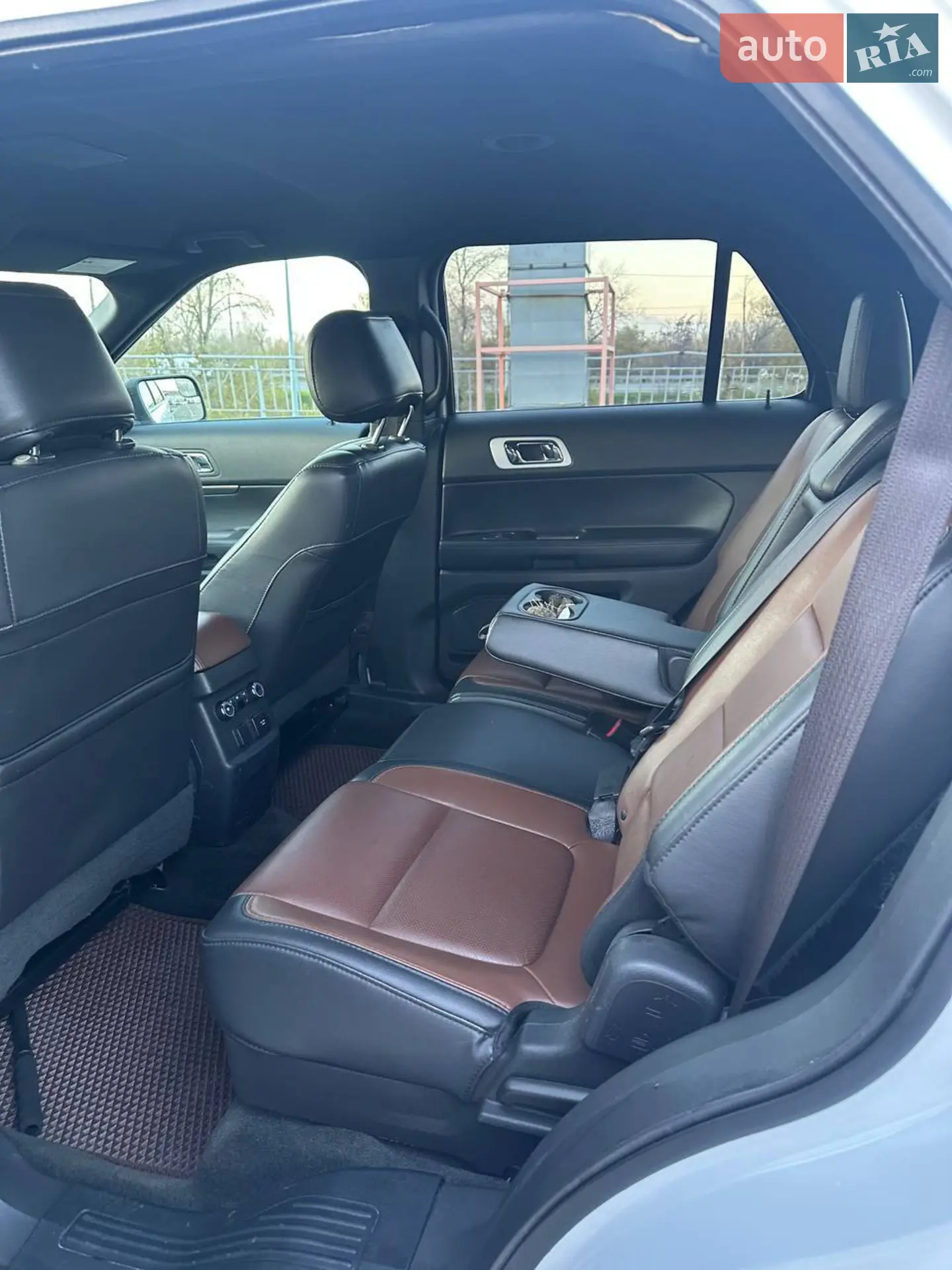 2017 Ford Explorer - мініатюра 13