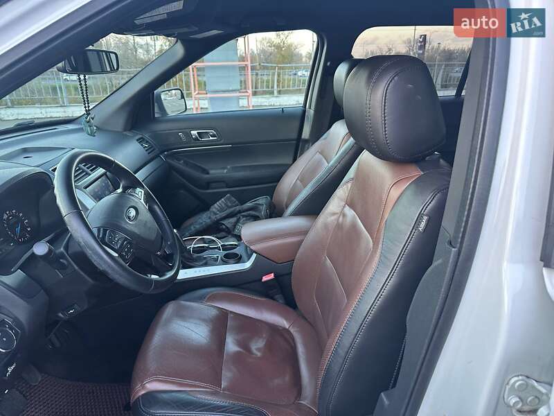 Позашляховик / Кросовер Ford Explorer 2017 в Києві