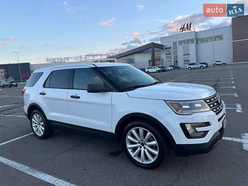 Позашляховик / Кросовер Ford Explorer 2017 в Києві