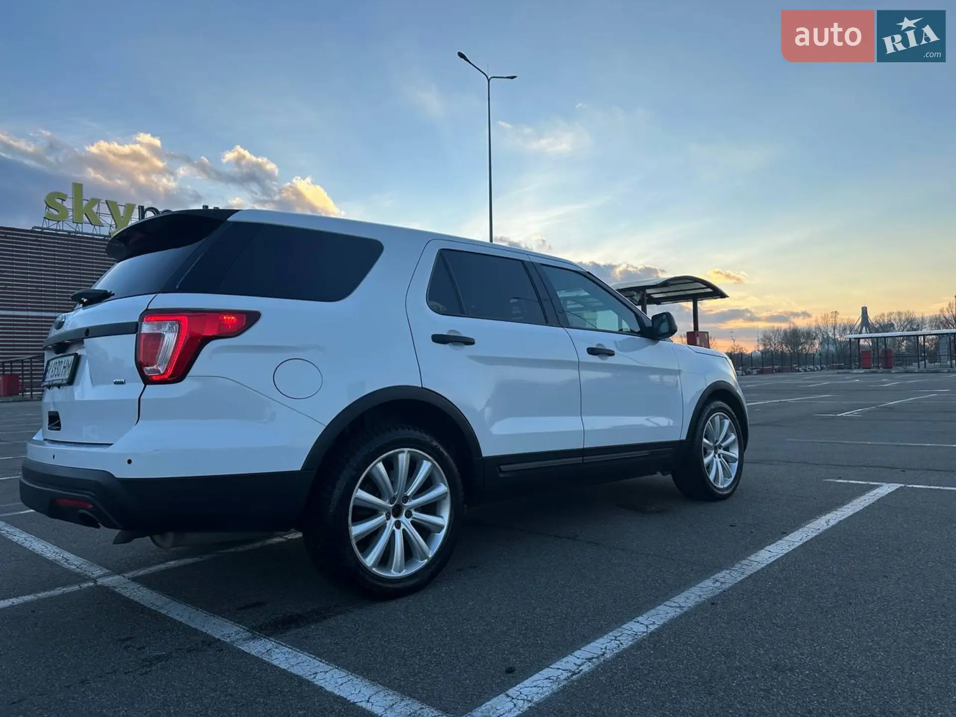2017 Ford Explorer - мініатюра 8
