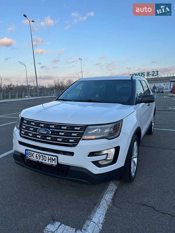Позашляховик / Кросовер Ford Explorer 2017 в Києві