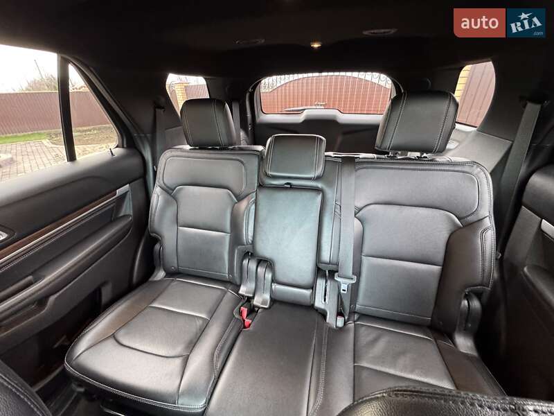 Позашляховик / Кросовер Ford Explorer 2016 в Хмельницькому