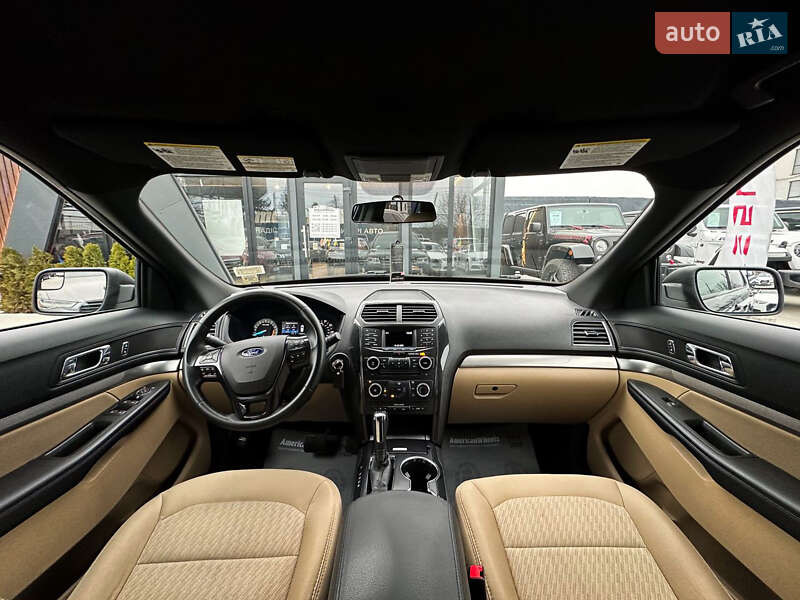 Внедорожник / Кроссовер Ford Explorer 2017 в Черновцах