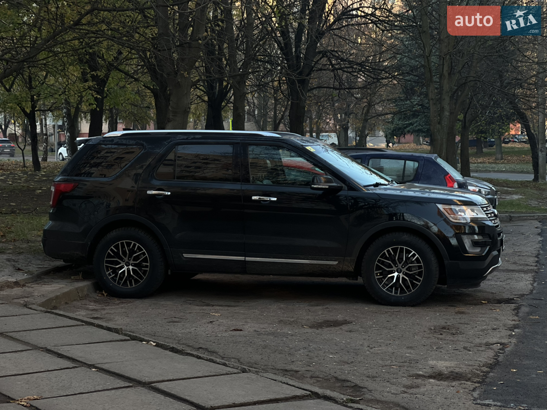 2017 Ford Explorer - мініатюра 3