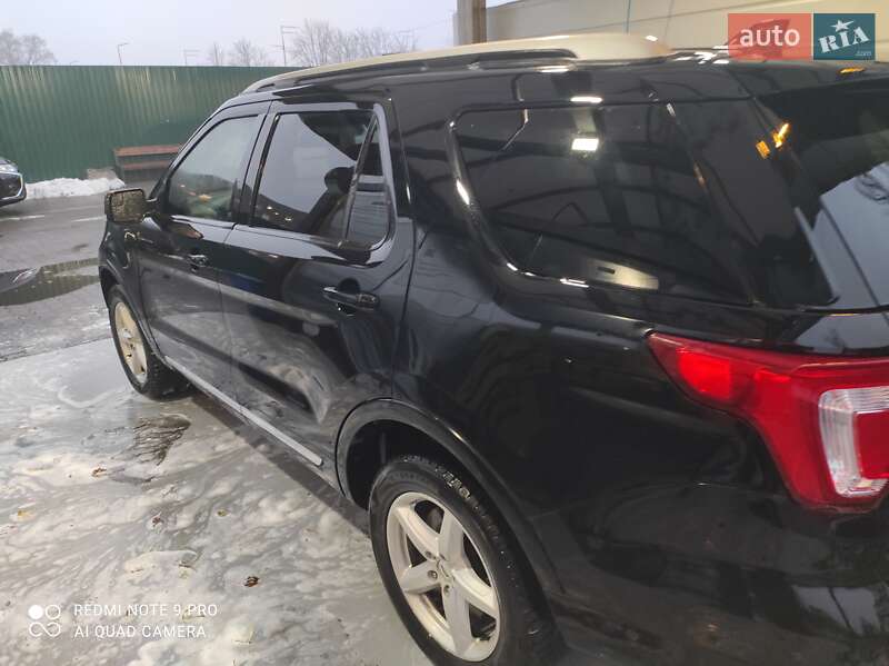 Внедорожник / Кроссовер Ford Explorer 2016 в Киеве