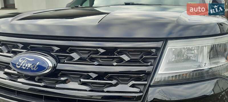 Внедорожник / Кроссовер Ford Explorer 2016 в Остроге