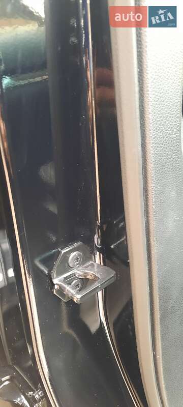 Позашляховик / Кросовер Ford Explorer 2016 в Острозі