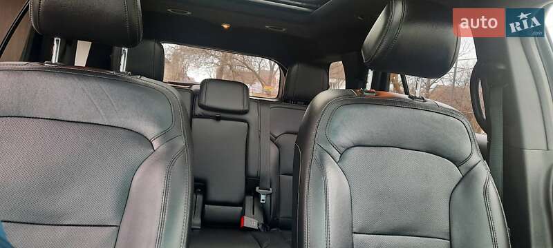Внедорожник / Кроссовер Ford Explorer 2016 в Остроге