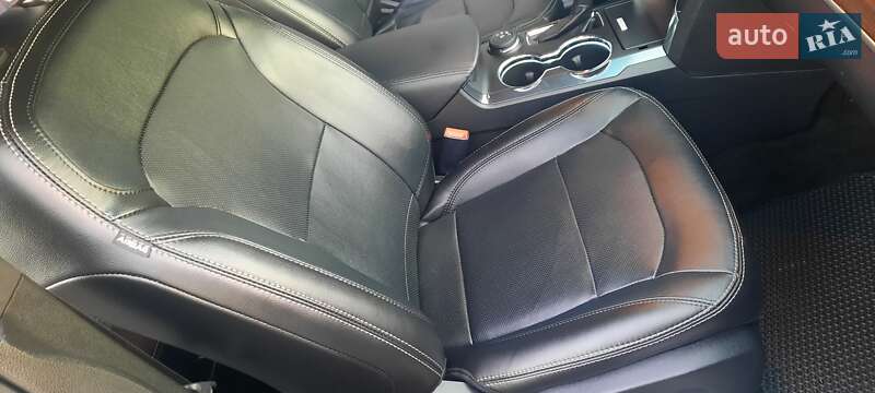 Внедорожник / Кроссовер Ford Explorer 2016 в Остроге