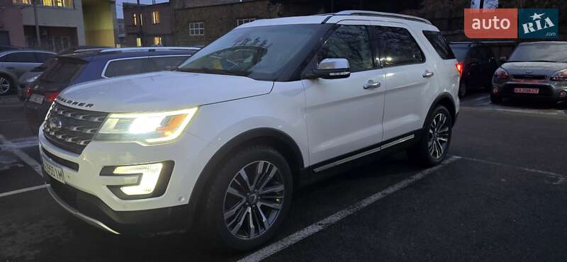 Позашляховик / Кросовер Ford Explorer 2015 в Києві