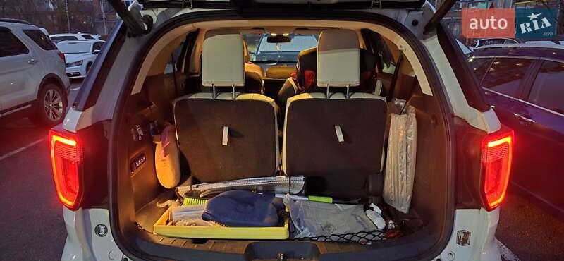 Позашляховик / Кросовер Ford Explorer 2015 в Києві