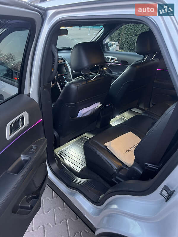 Внедорожник / Кроссовер Ford Explorer 2014 в Одессе