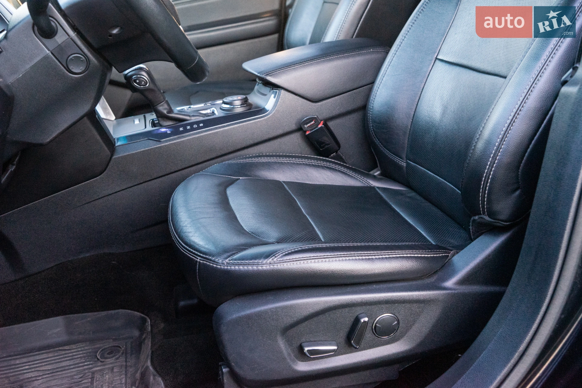 2017 Ford Explorer - мініатюра 31