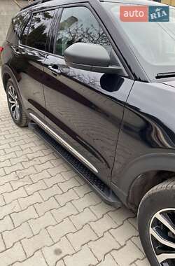 Позашляховик / Кросовер Ford Explorer 2020 в 