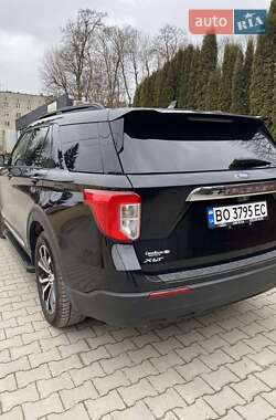 Позашляховик / Кросовер Ford Explorer 2020 в 