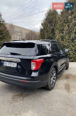 Позашляховик / Кросовер Ford Explorer 2020 в 