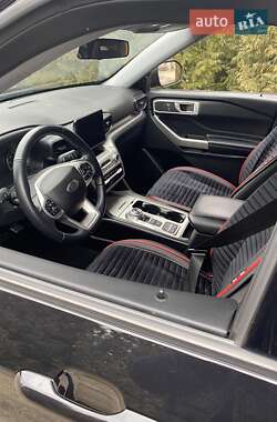 Позашляховик / Кросовер Ford Explorer 2020 в 