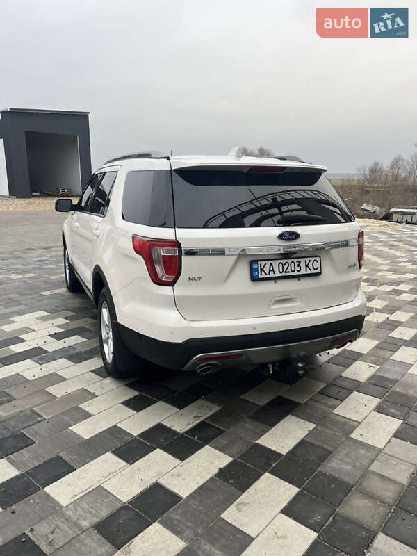 Внедорожник / Кроссовер Ford Explorer 2015 в Броварах