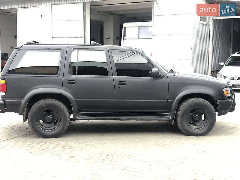 Позашляховик / Кросовер Ford Explorer 1996 в Лубнах