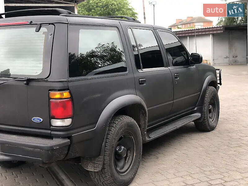 Позашляховик / Кросовер Ford Explorer 1996 в Лубнах