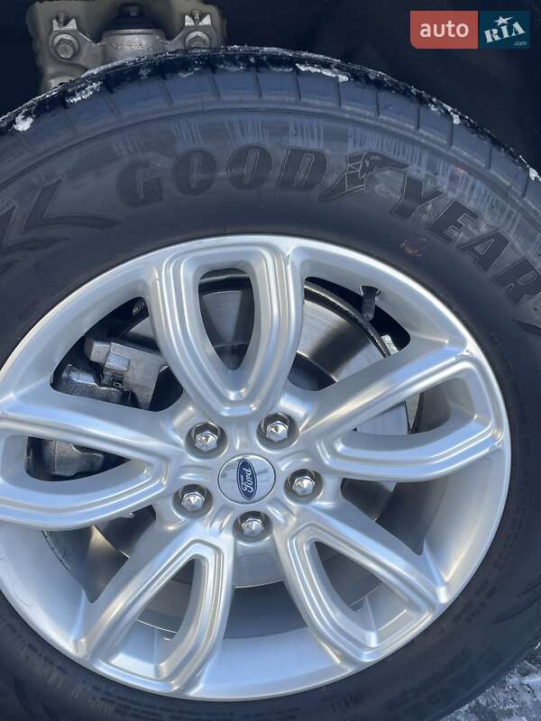 Внедорожник / Кроссовер Ford Explorer 2022 в Киеве