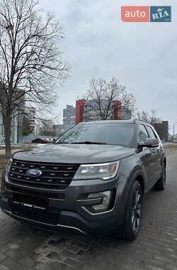 Внедорожник / Кроссовер Ford Explorer 2017 в 