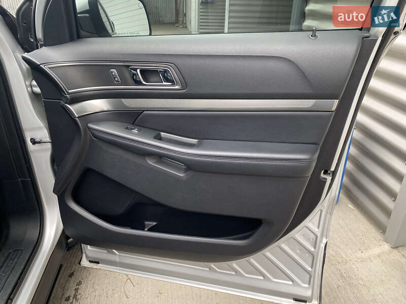 Внедорожник / Кроссовер Ford Explorer 2019 в Киеве